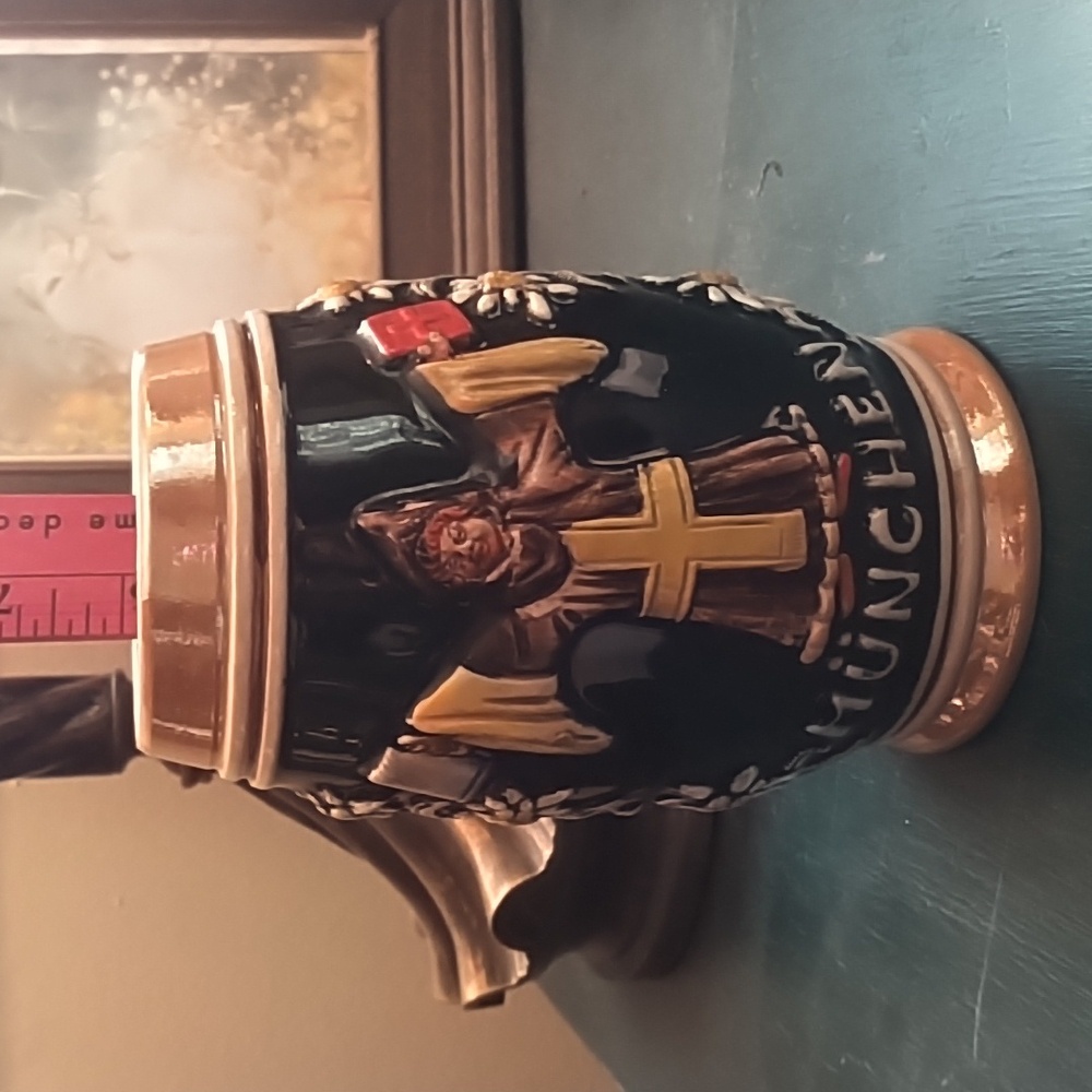 German hand painted beer stein. KING - Picture 2 of 5